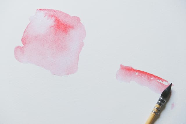 Cum stimulezi creativitatea prin materiale simple