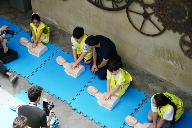 Cum pregătim copilul pentru prima vizită la medic fără teamă