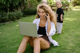 Comunicarea non-verbală cu copiii în familiile aglomerate