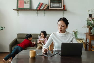 Echilibrul muncă-familie: sfaturi pentru părinți ocupați