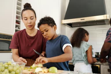 Cum să petreci timp cu copilul dacă ai program încărcat