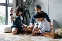Parenting pozitiv: ce implică Strategia Națională 2024–2030