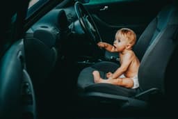 Strategii practice pentru transportul sigur al copilului