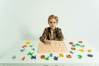 Cum ajută lectura zilnică la limbajul copiilor mici