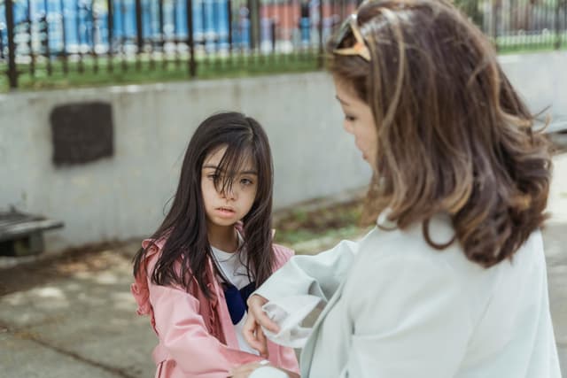 Comunicarea nonverbală între părinte și copil