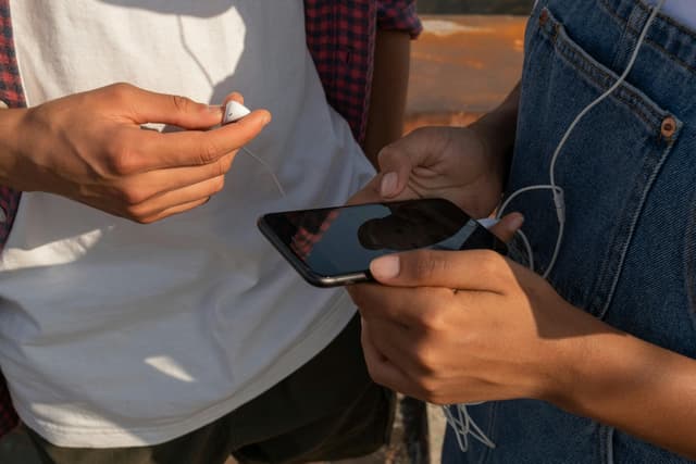 Tehnici eficiente de comunicare cu adolescenții