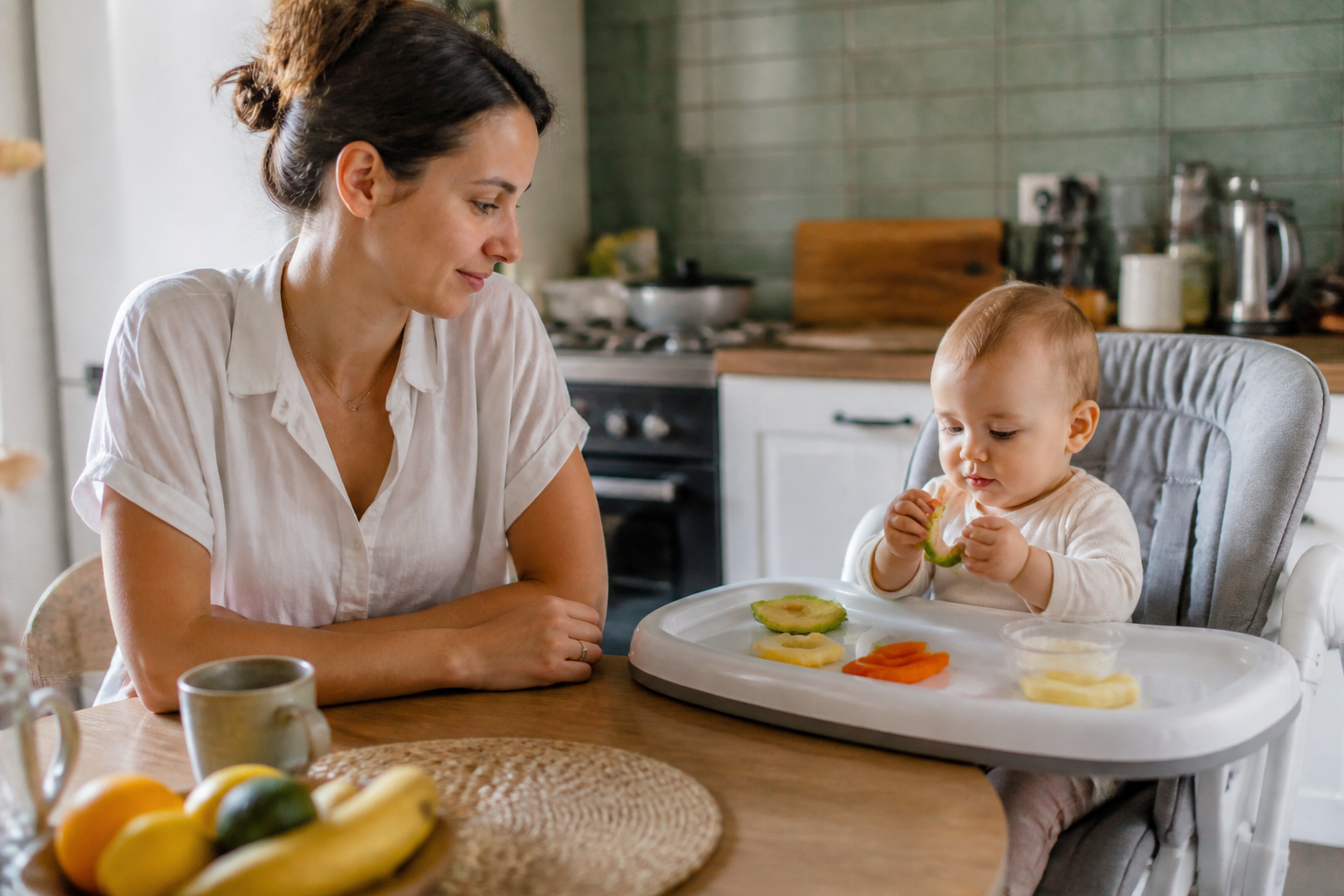 Diversificarea bebelușului: primele alimente și cum știi că e pregătit